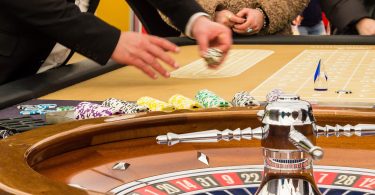 joueurs roulette au casino