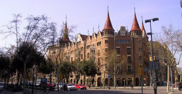 casa punxes de barcelone