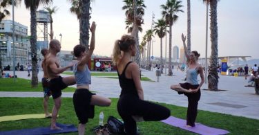 yoga beach barcelona