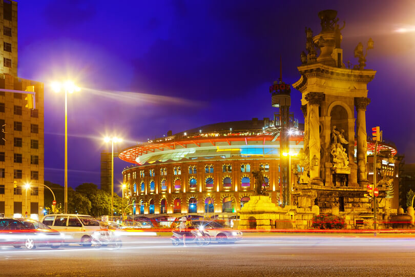 plaza-espana-barcelone-nuit